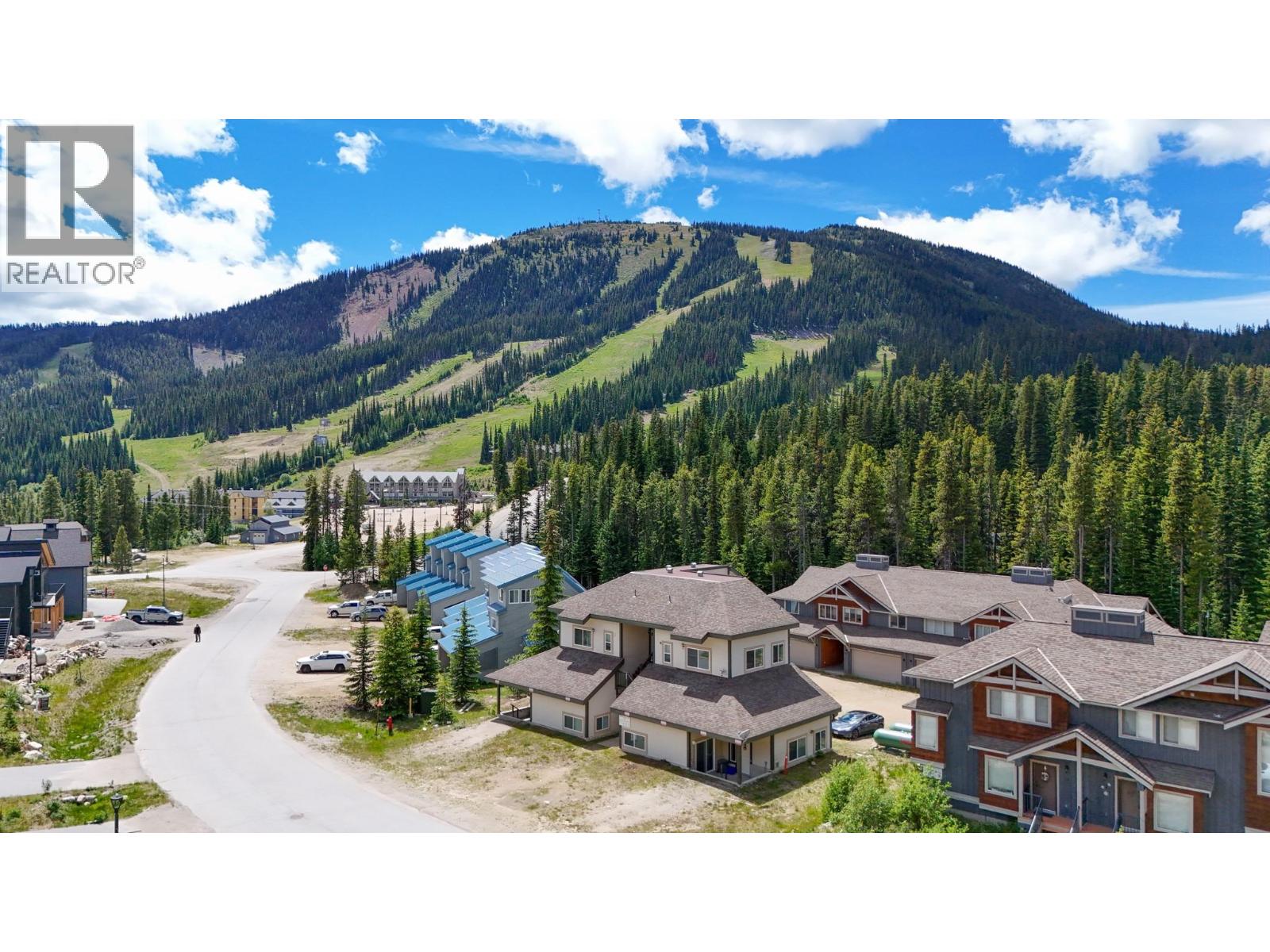 156 Clearview Crescent Unit# 101