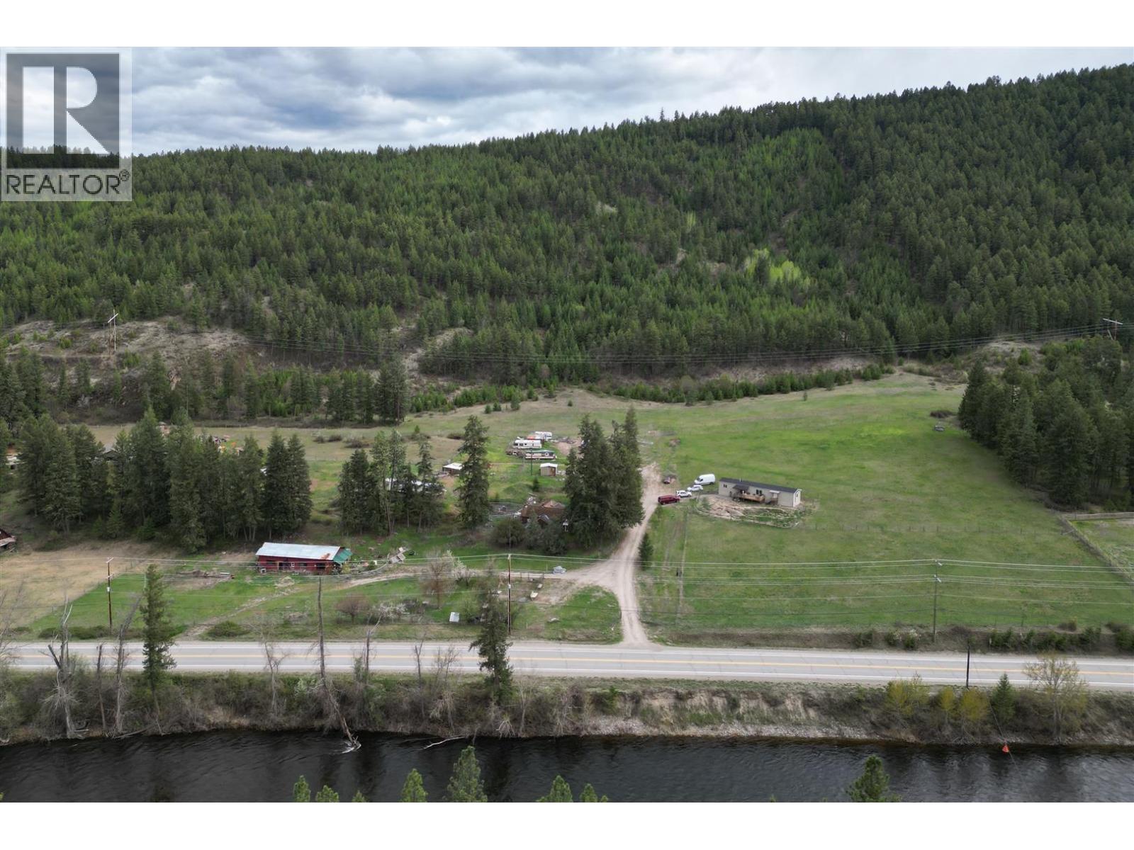 3940 Highway 3 Property Photo 3