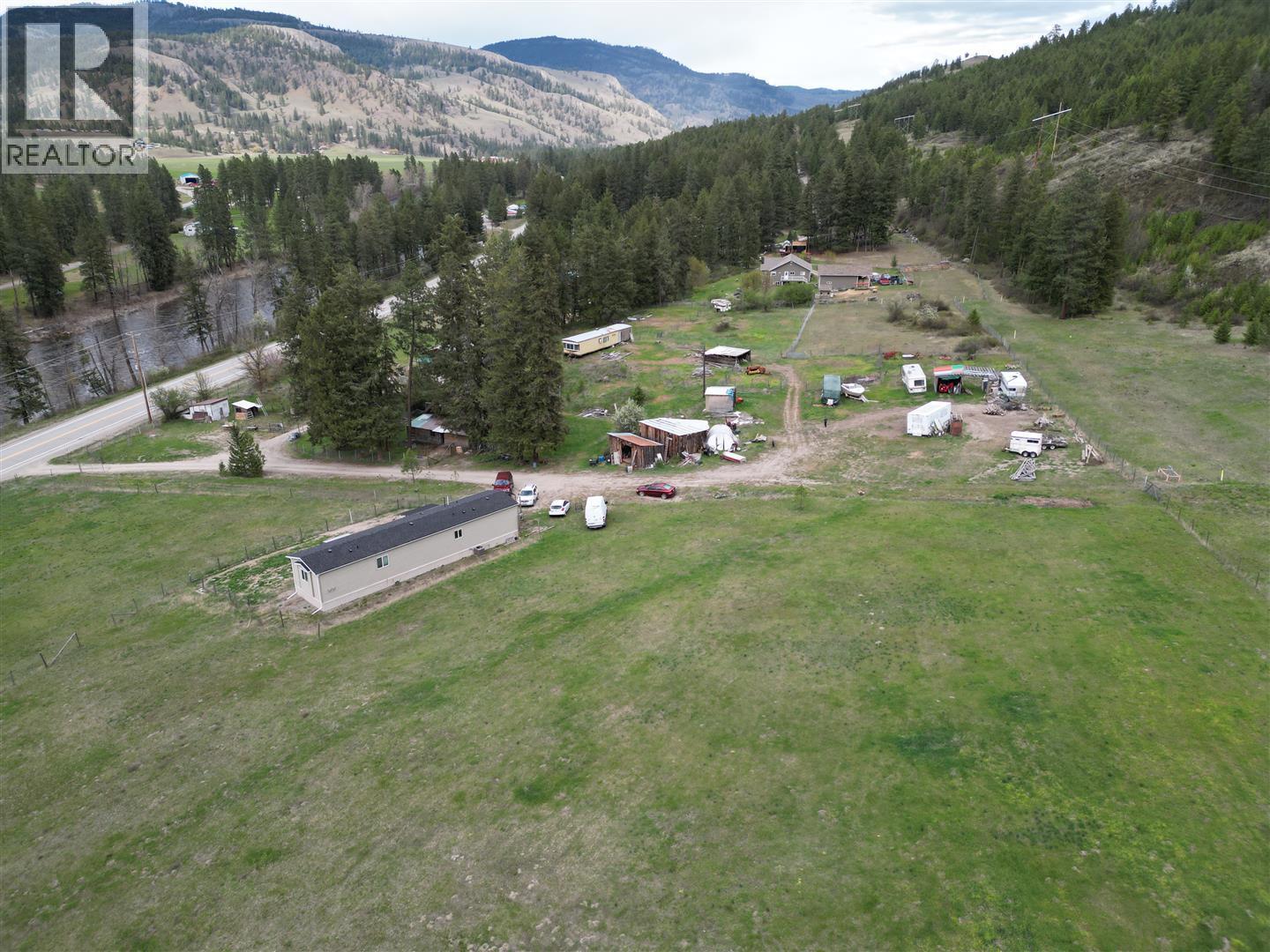 3940 Highway 3 Property Photo 5