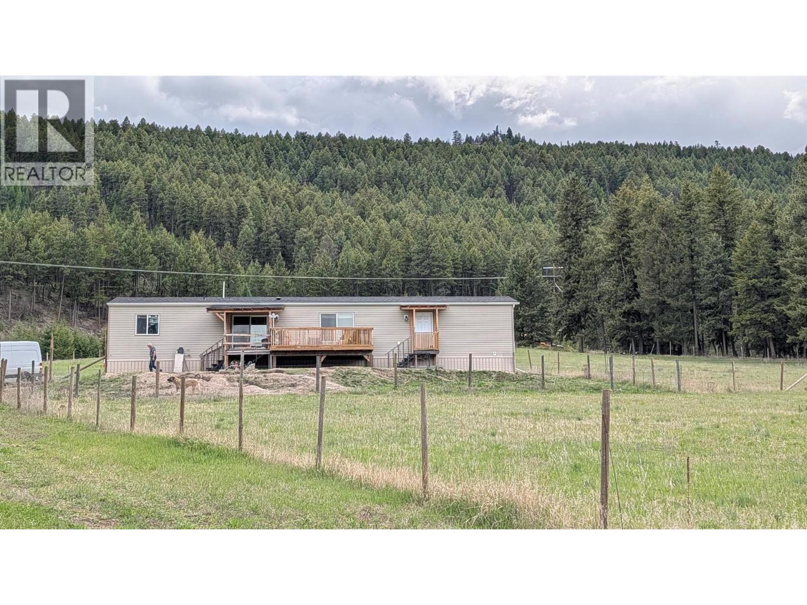 3940 Highway 3 Property Photo 7