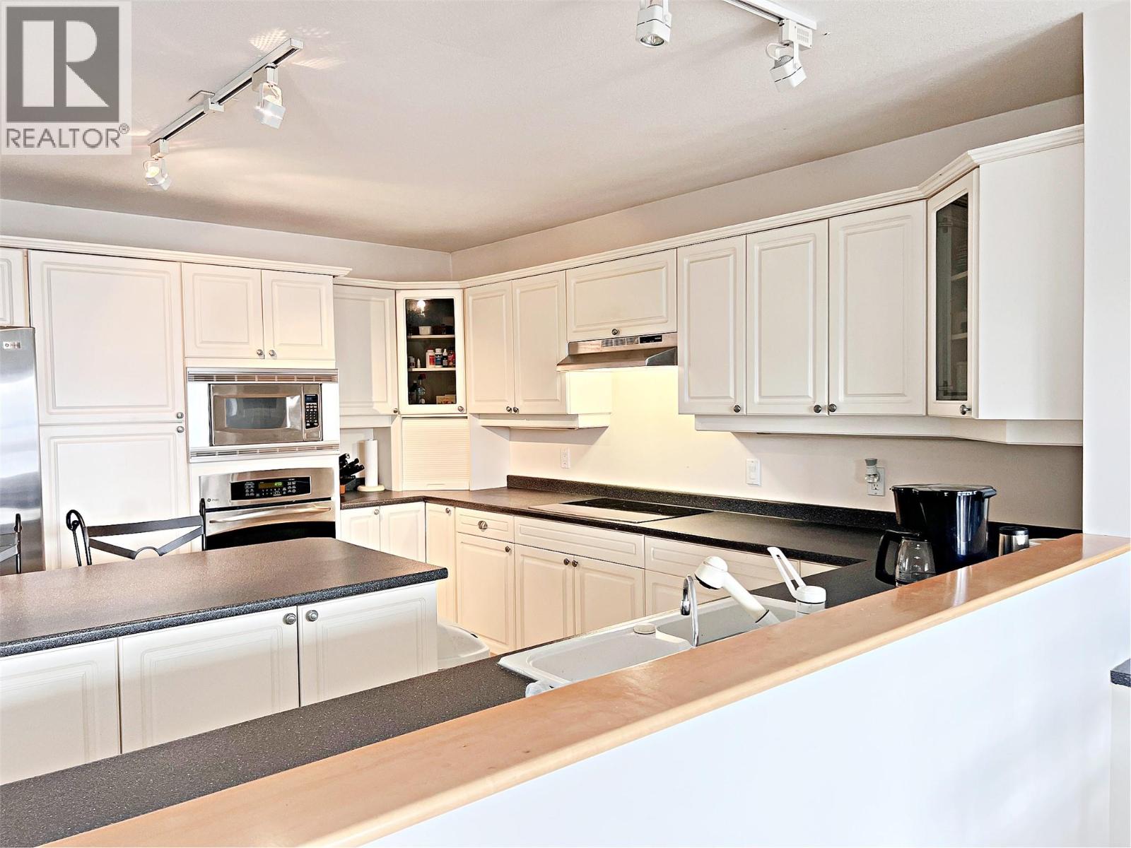 5621 Harrington Court Property Photo 17
