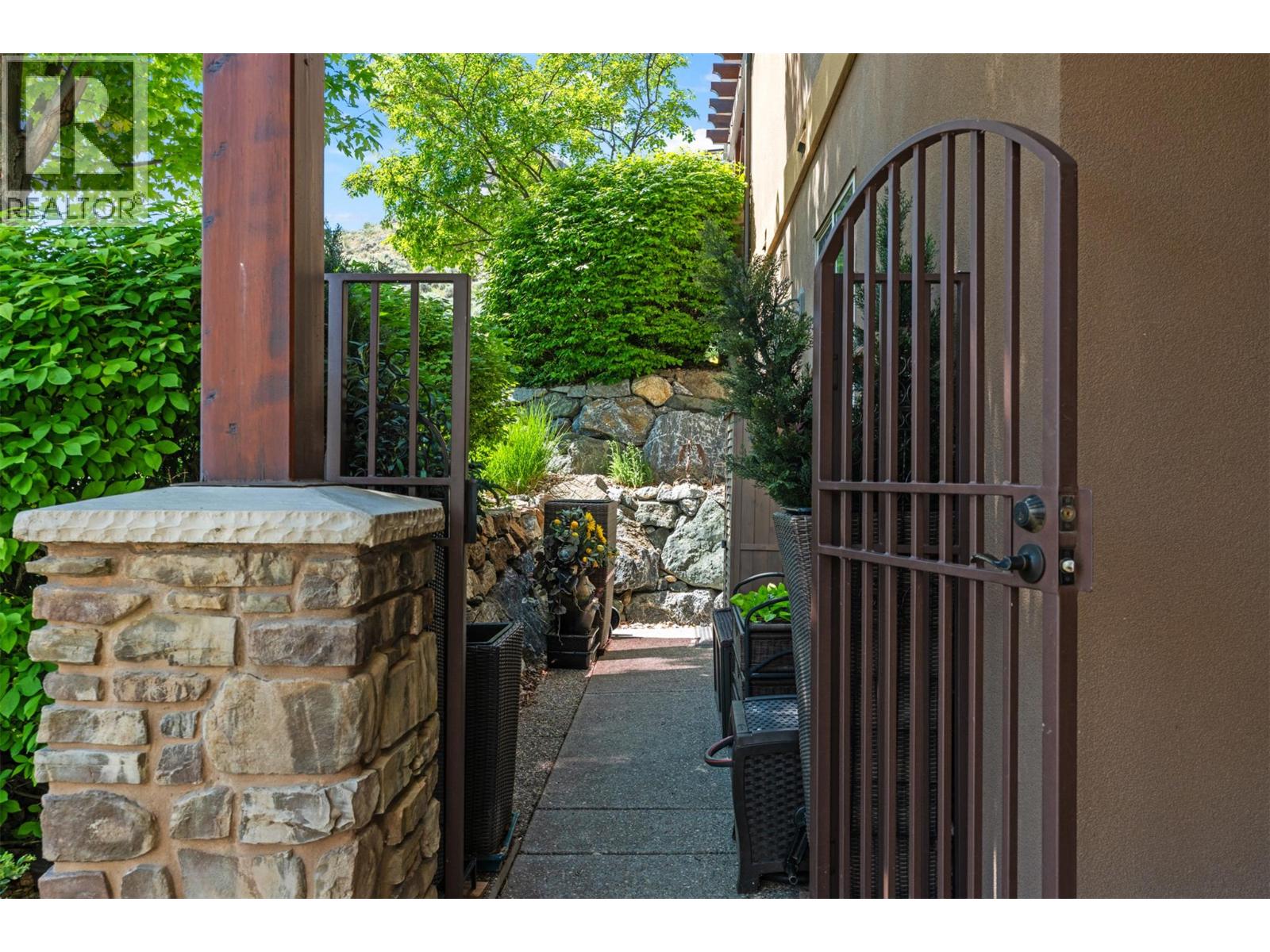 325 Cordon Place Property Photo 7