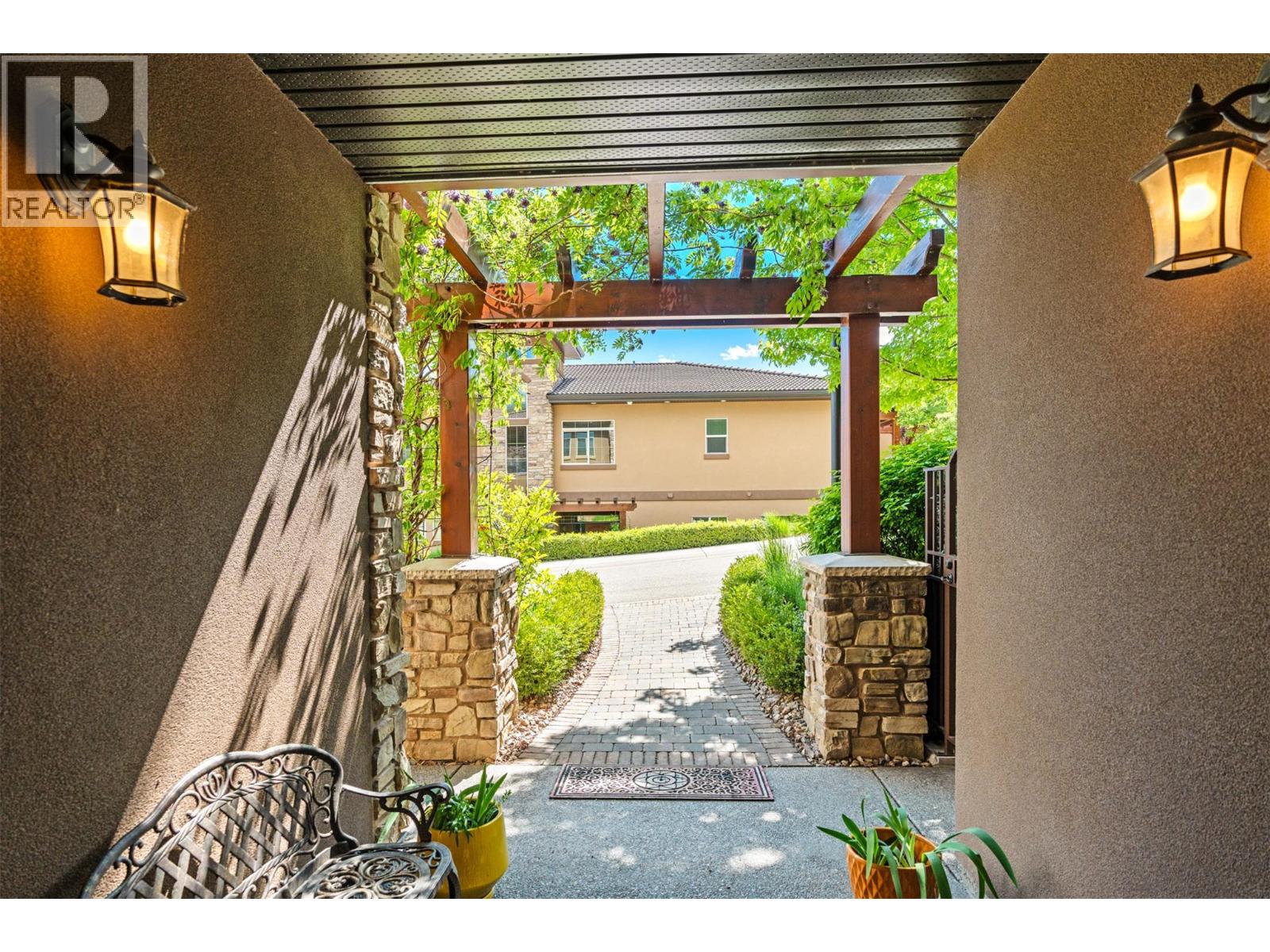 325 Cordon Place Property Photo 9