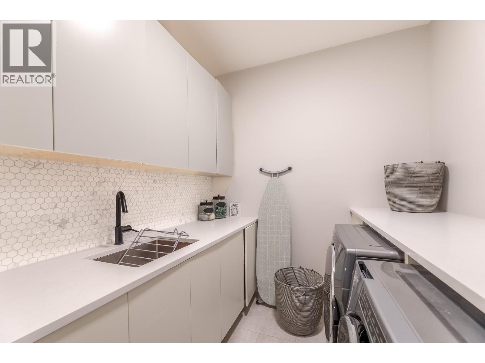 5212 Woods Avenue Property Photo 41