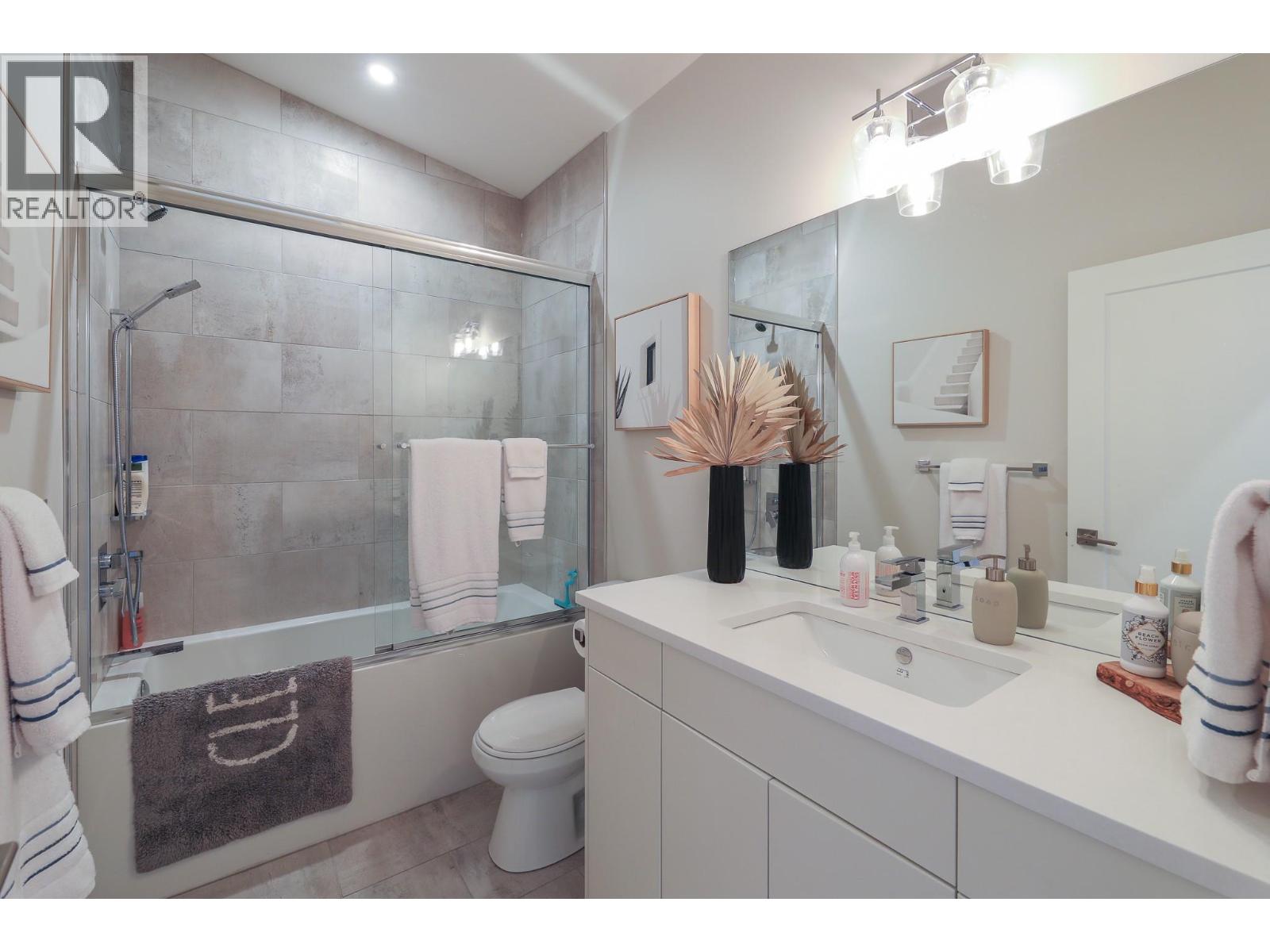5212 Woods Avenue Property Photo 45