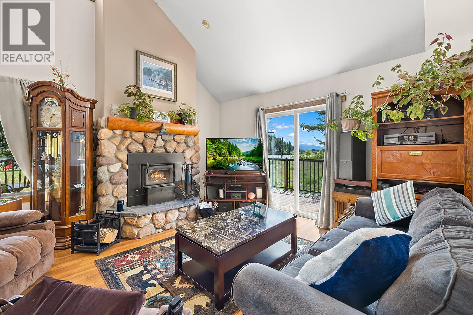 6738 Cameron Pond Road Property Photo 13