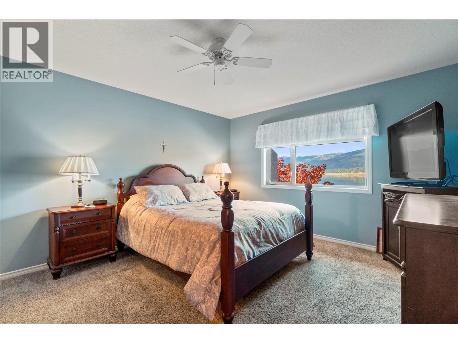 4483 14 Street Ne Property Photo 15