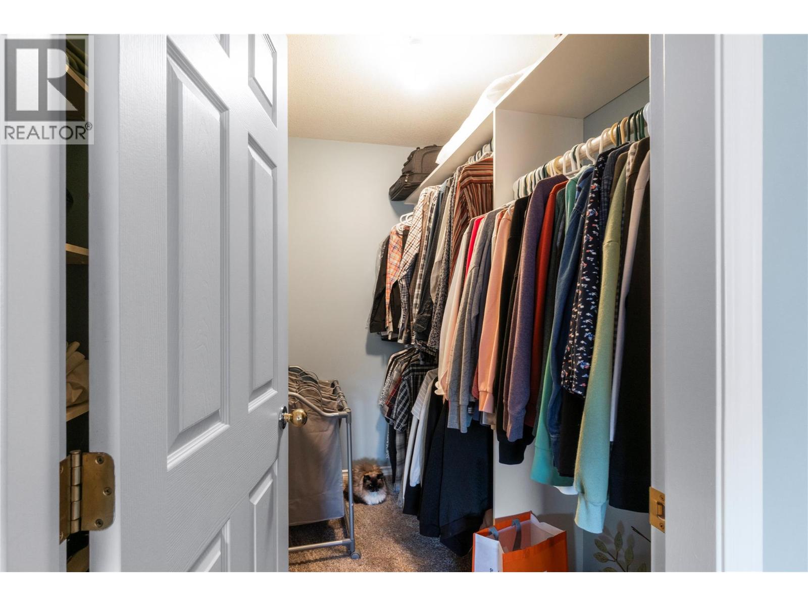 4483 14 Street Ne Property Photo 17