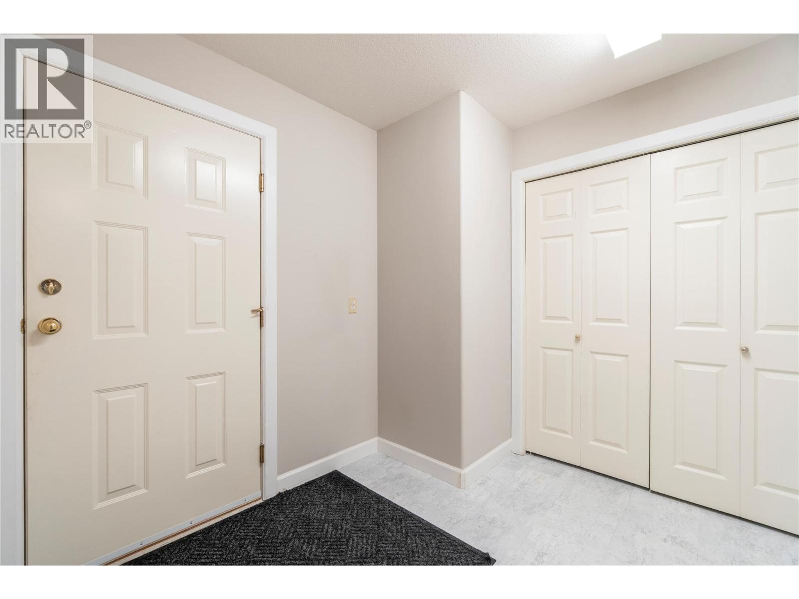 4483 14 Street Ne Property Photo 21