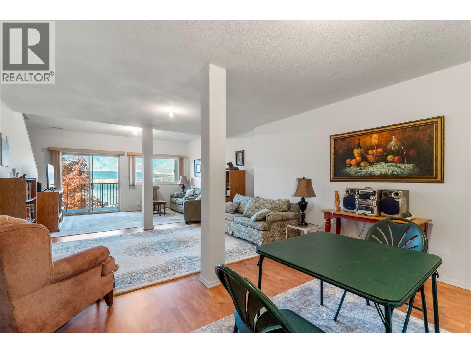 4483 14 Street Ne Property Photo 23