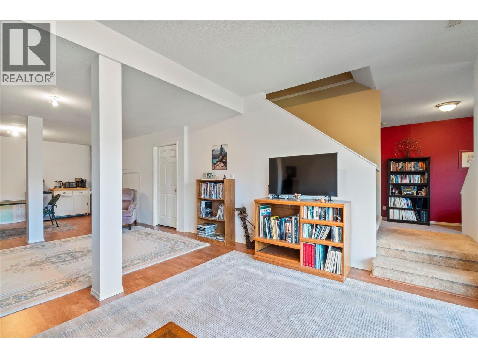 4483 14 Street Ne Property Photo 27