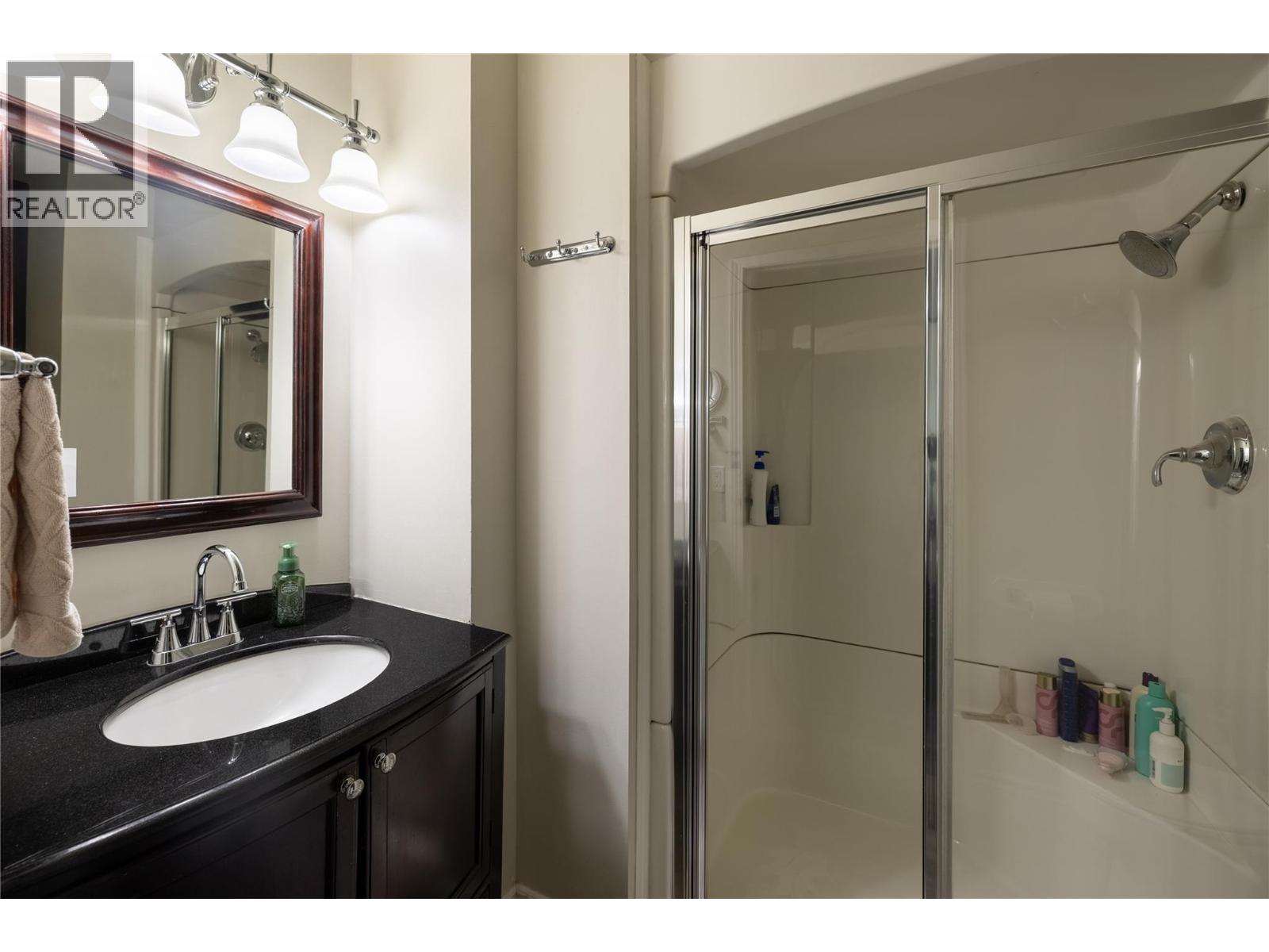 2904 24 Street Property Photo 29