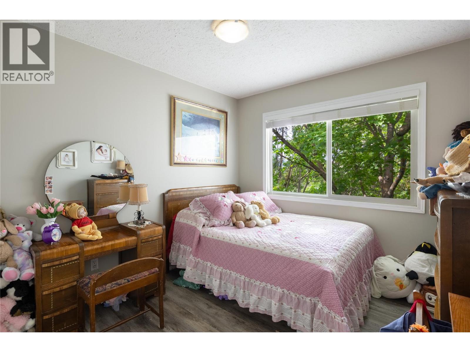 2904 24 Street Property Photo 30