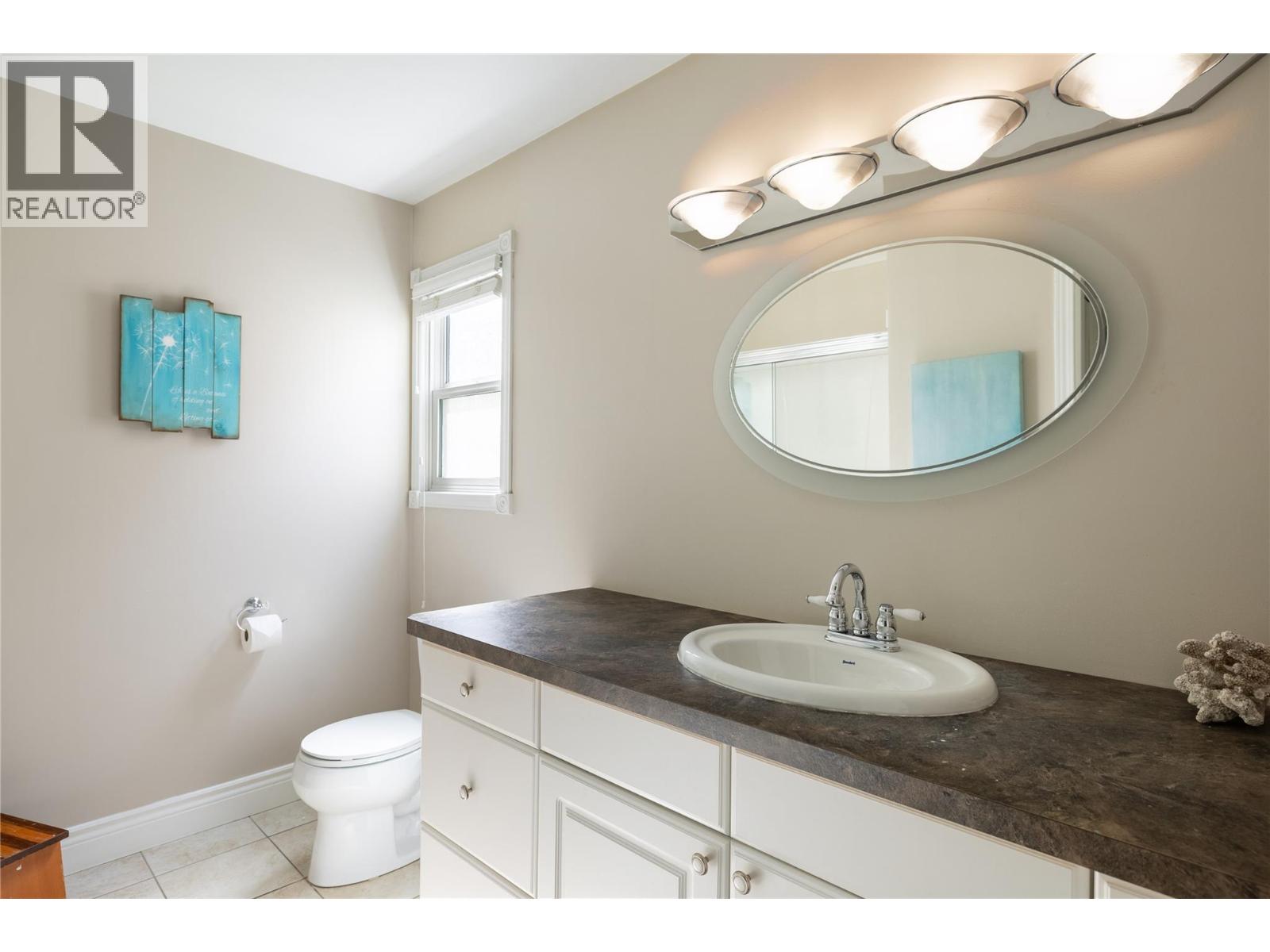 2904 24 Street Property Photo 31