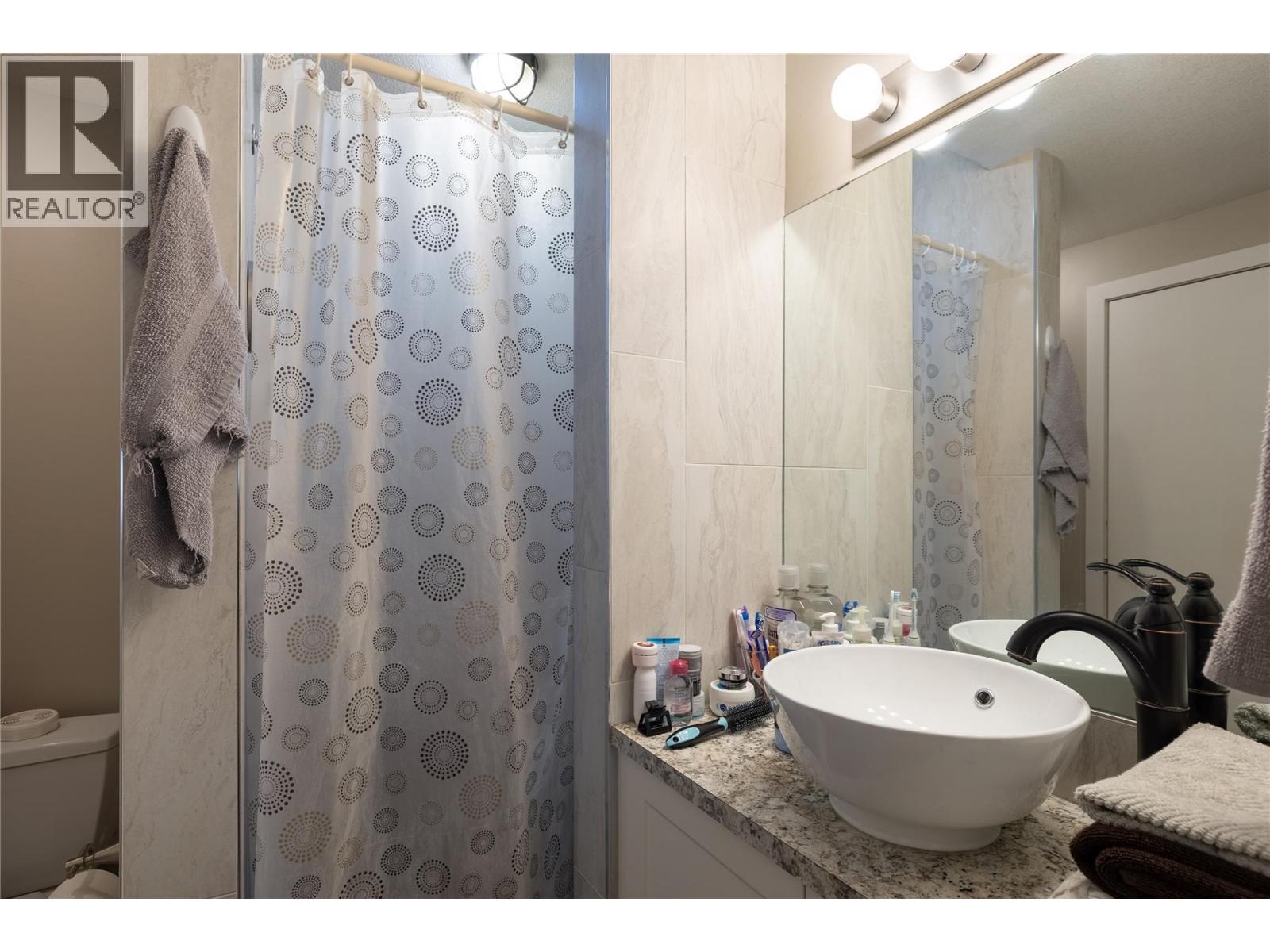 2904 24 Street Property Photo 40