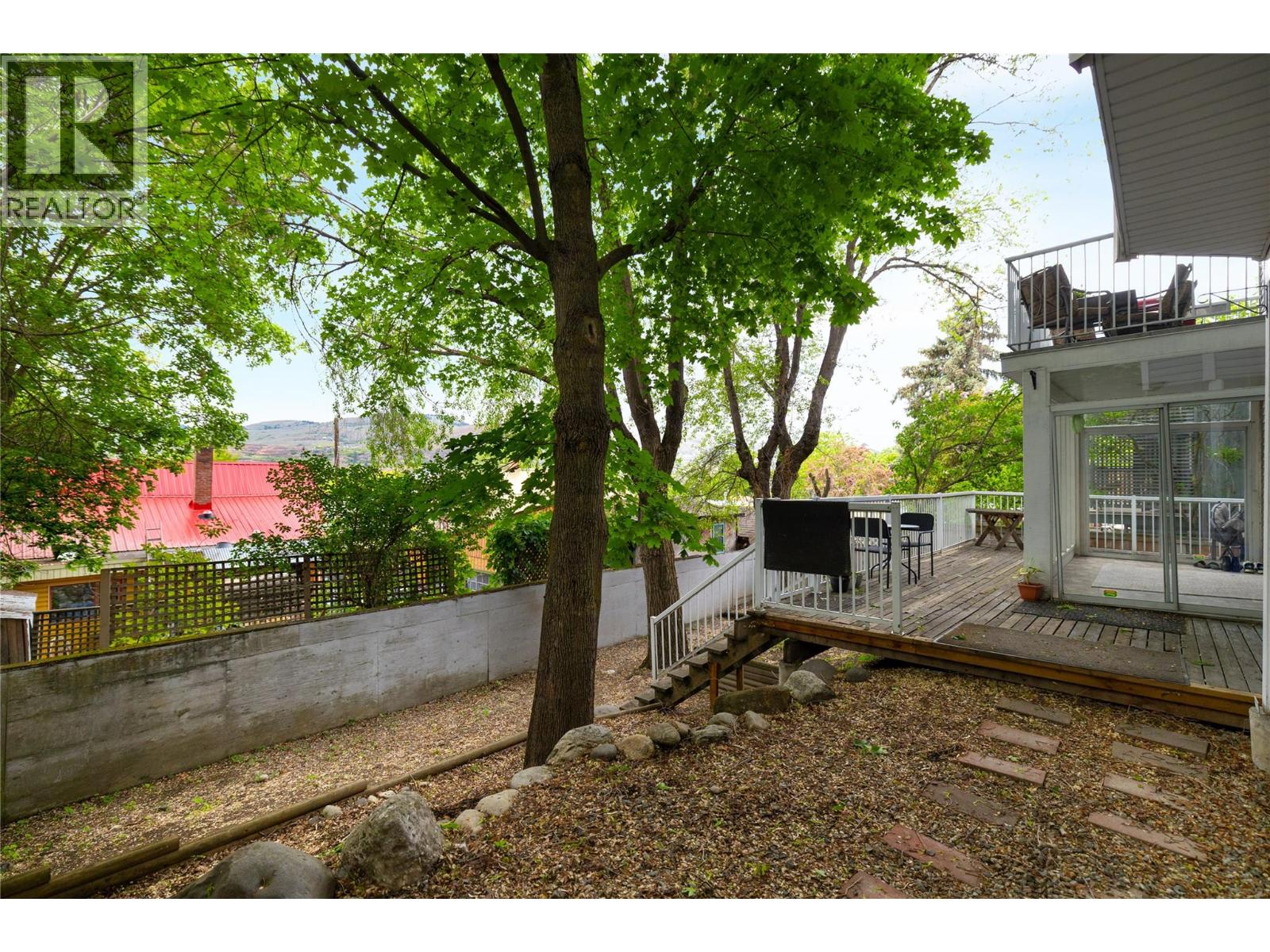 2904 24 Street Property Photo 41
