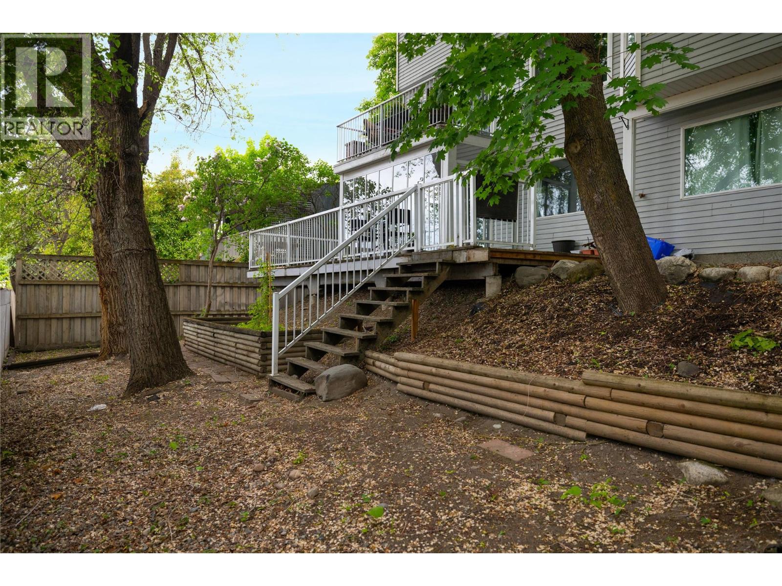2904 24 Street Property Photo 47