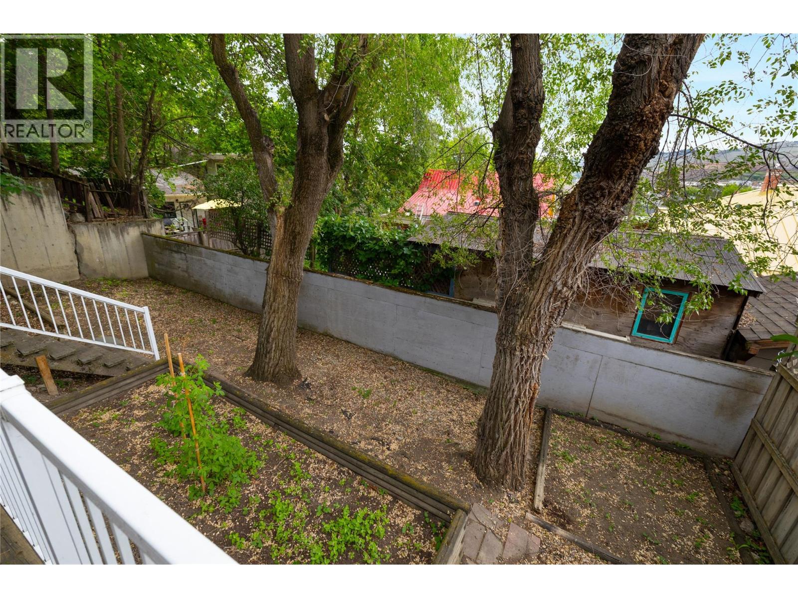 2904 24 Street Property Photo 49