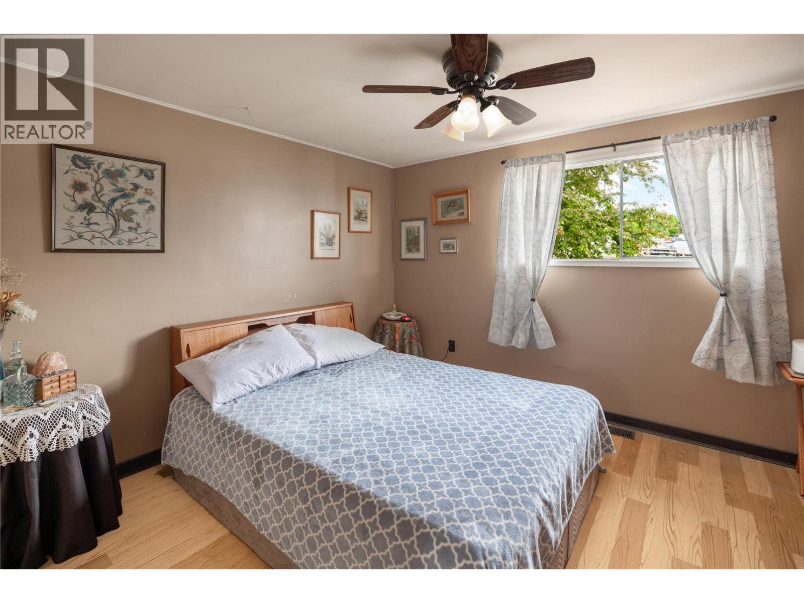 2150 Burnett Street Property Photo 5