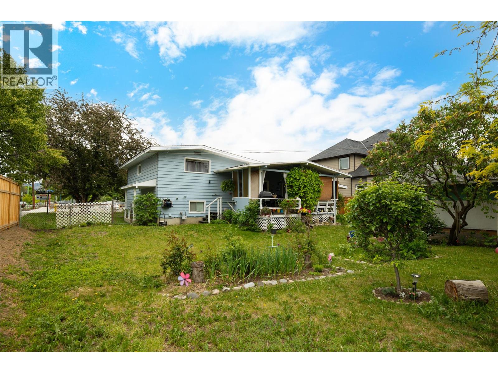 2150 Burnett Street Property Photo 9
