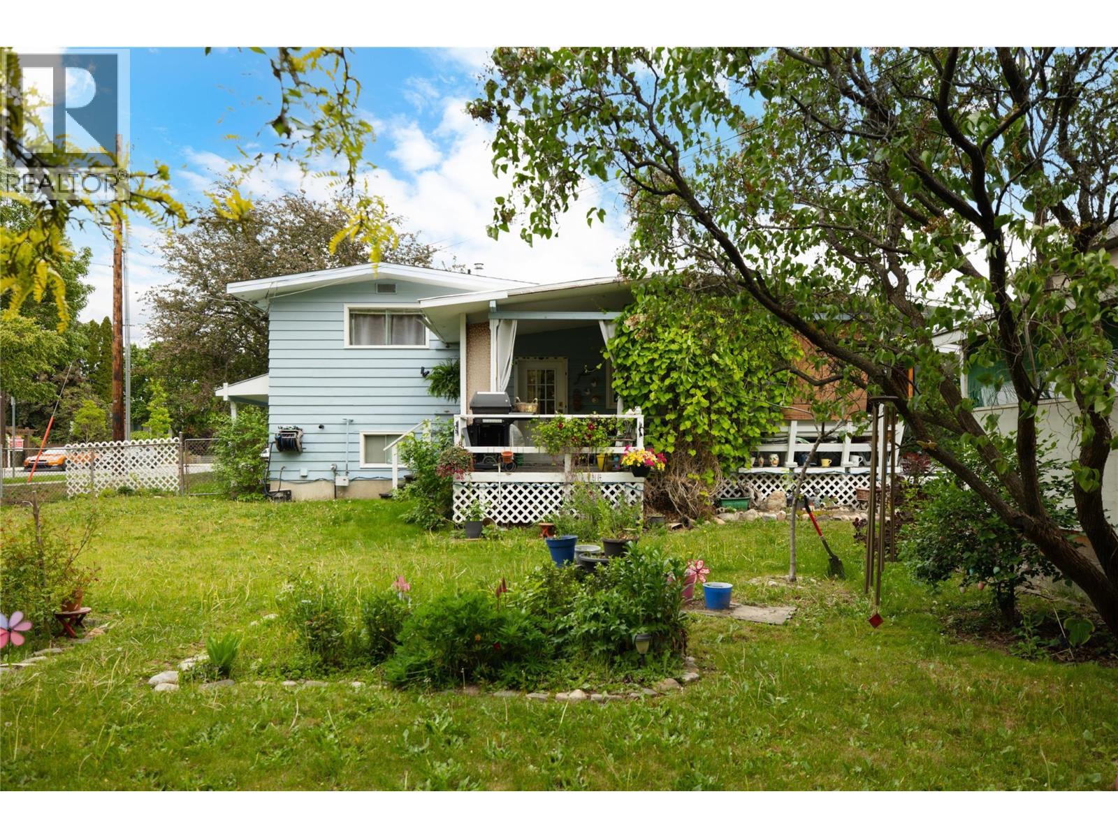 2150 Burnett Street Property Photo 11