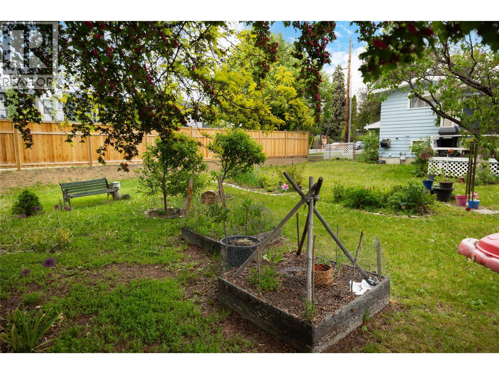 2150 Burnett Street Property Photo 16