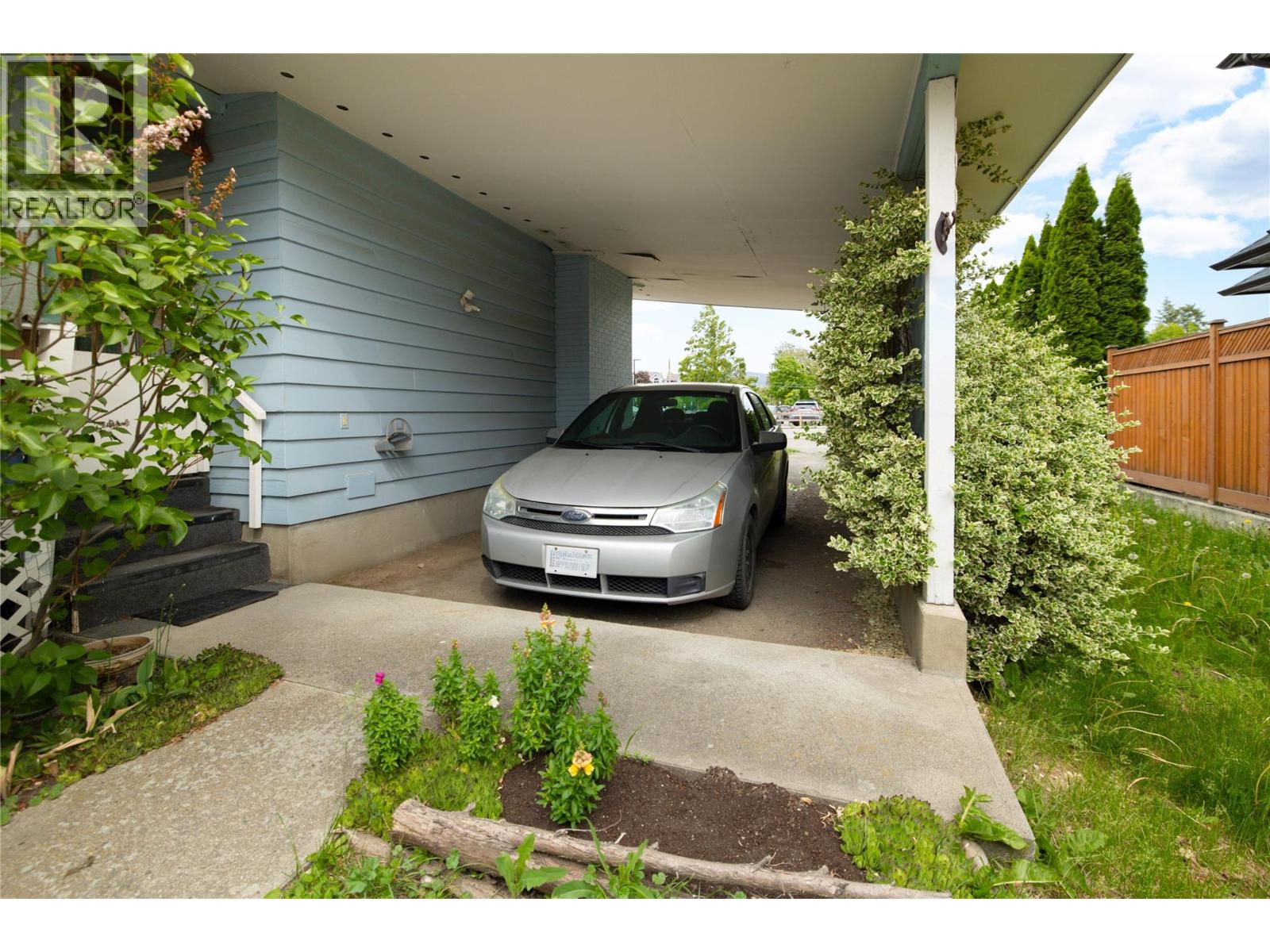 2150 Burnett Street Property Photo 17