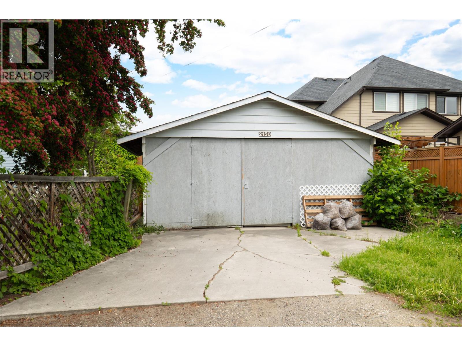 2150 Burnett Street Property Photo 18