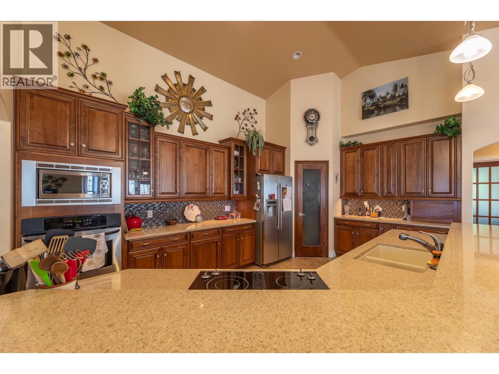 3210 / 3208 Cory Road Property Photo 4