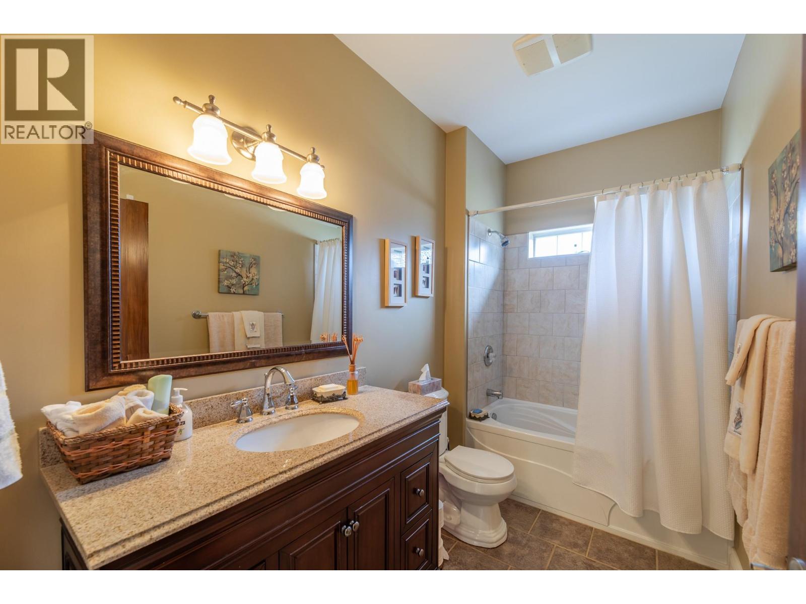3210 / 3208 Cory Road Property Photo 17