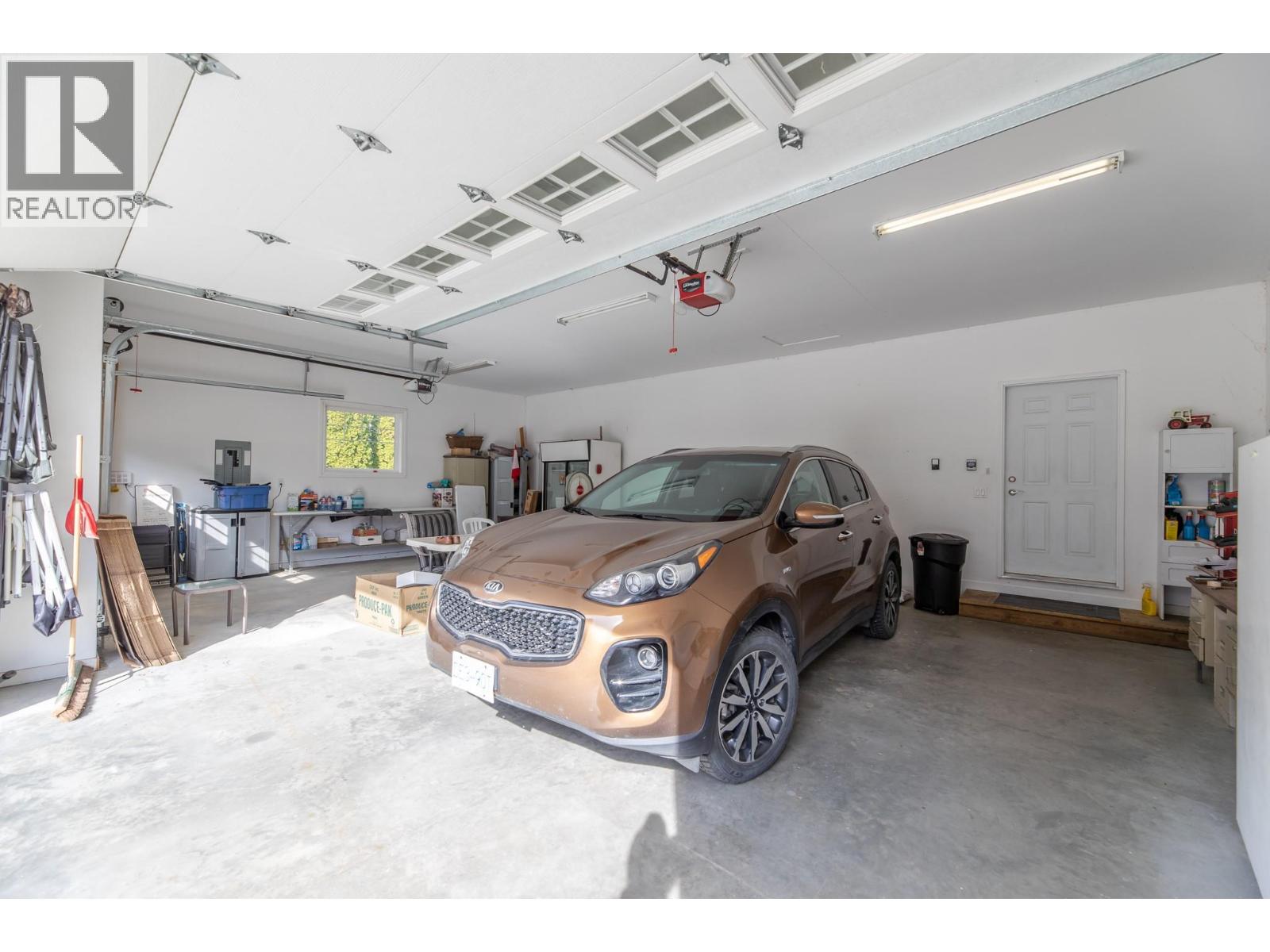 3210 / 3208 Cory Road Property Photo 19