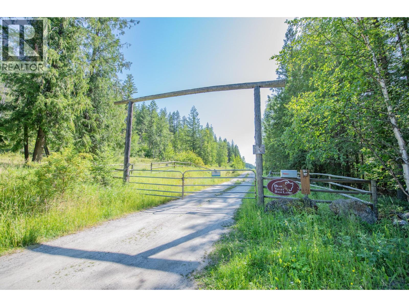 592 Bear Valley Road Property Photo 14