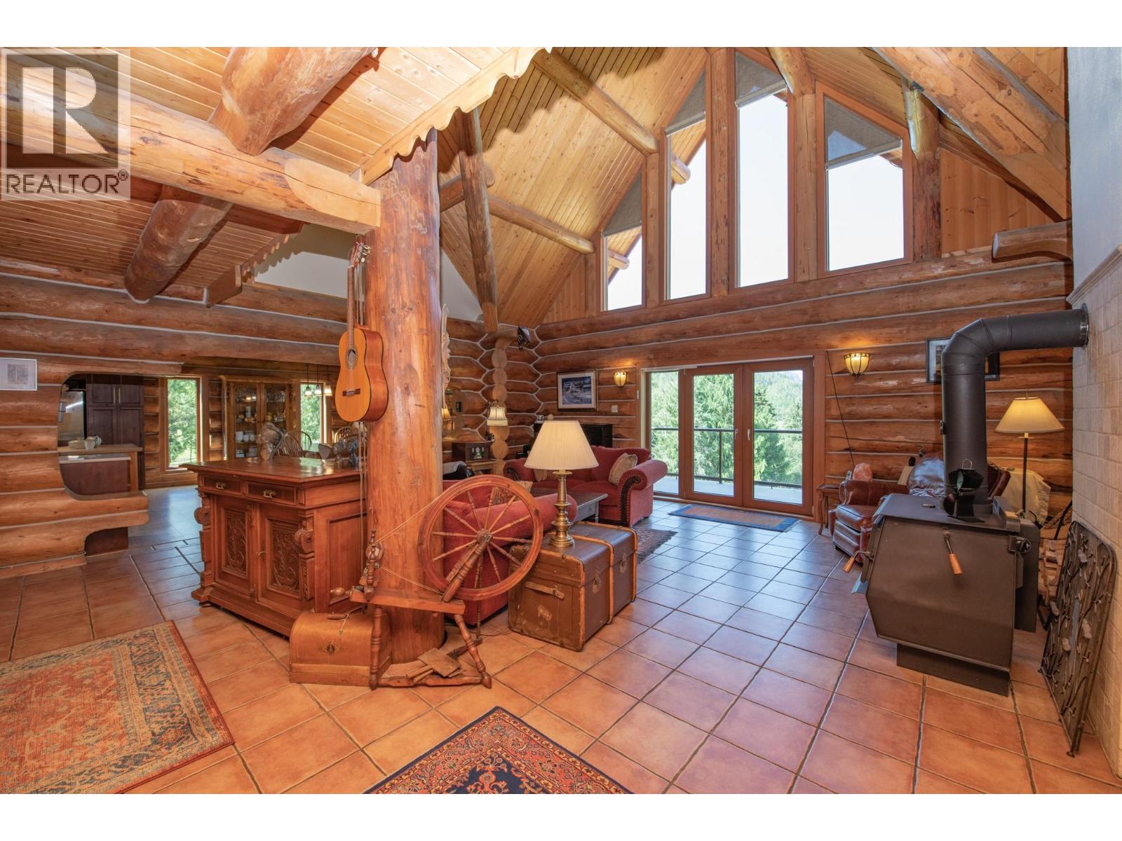 592 Bear Valley Road Property Photo 16