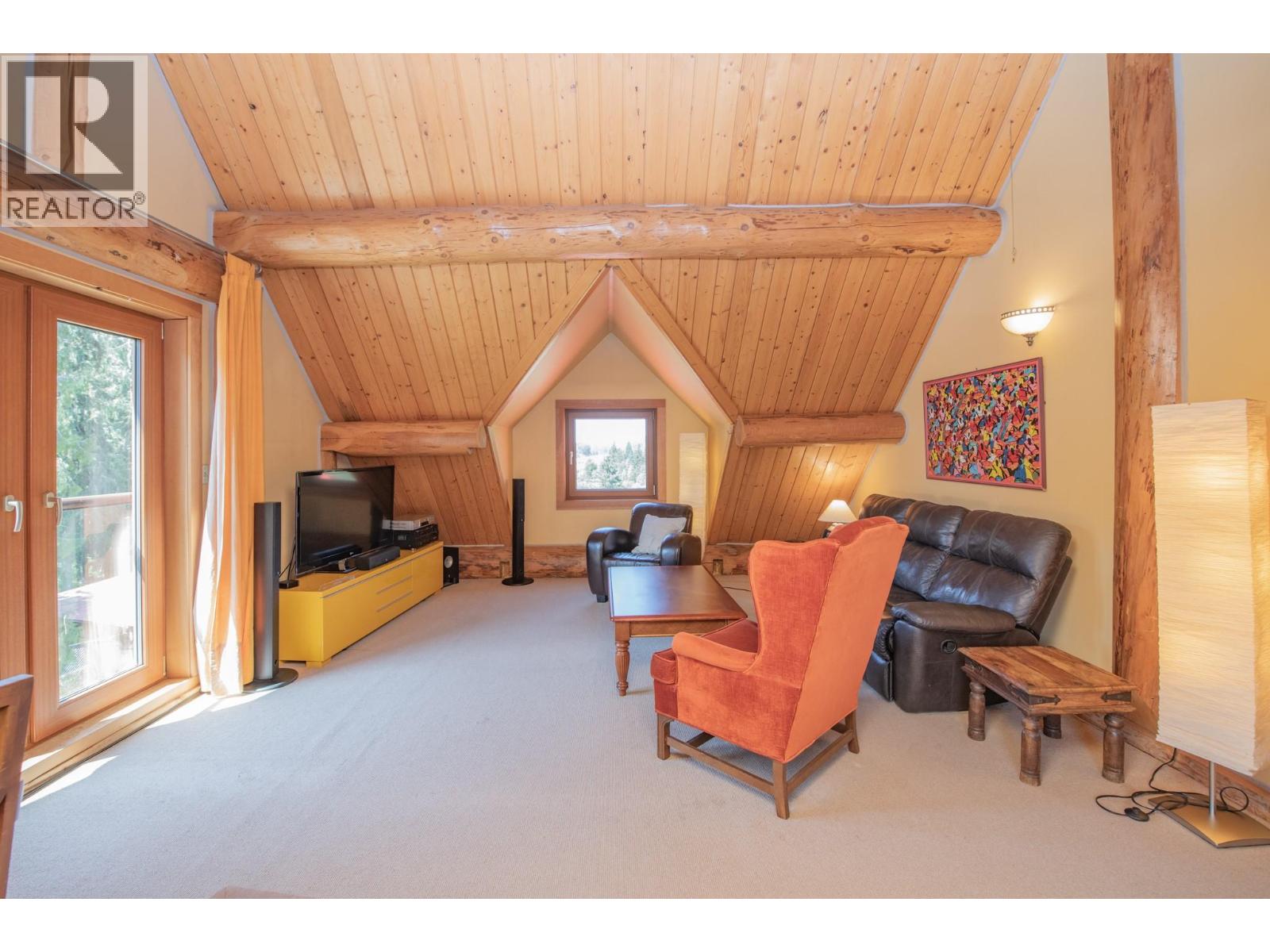 592 Bear Valley Road Property Photo 24