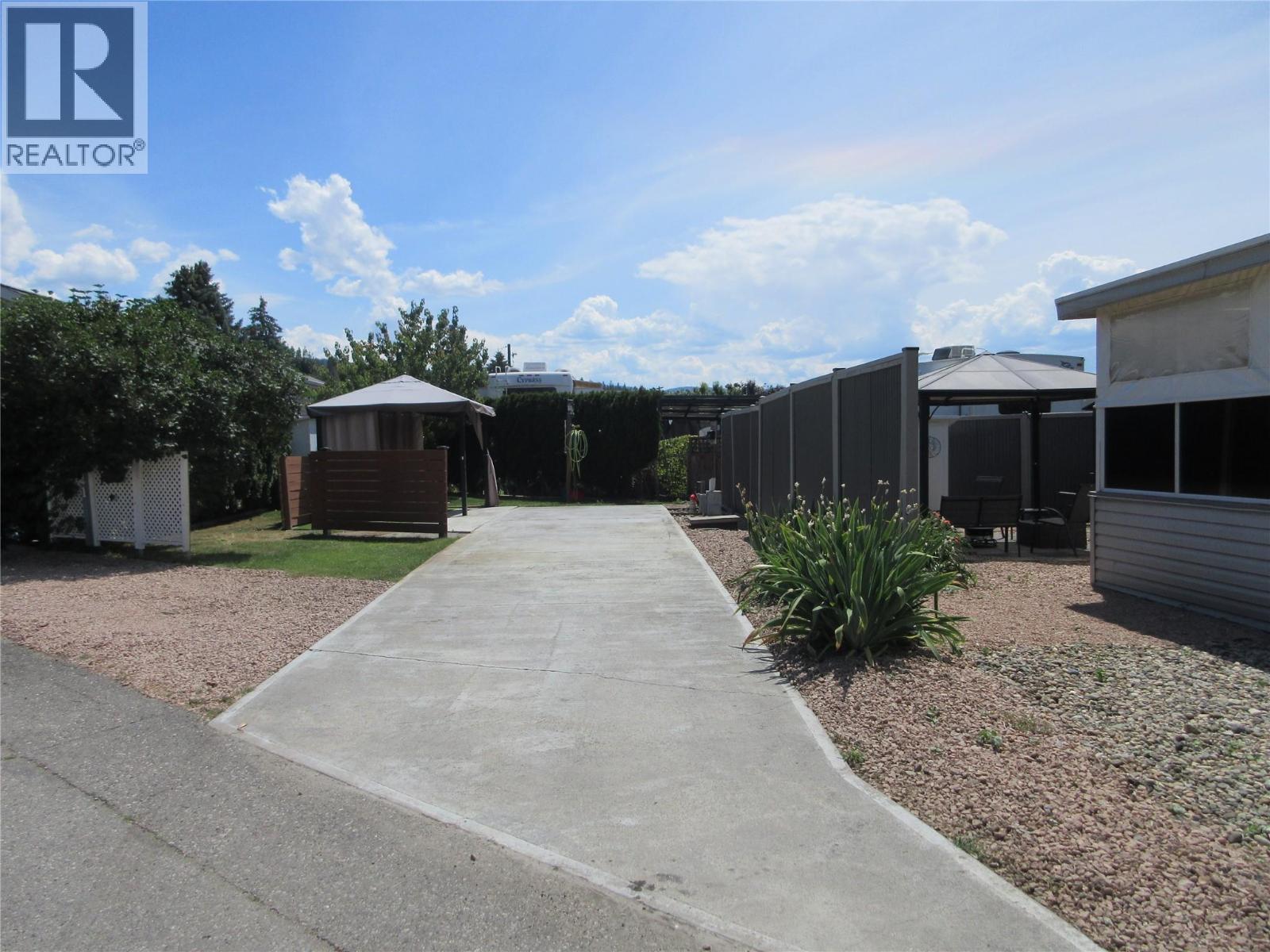 415 Commonwealth Road Unit# 121 Property Photo 1
