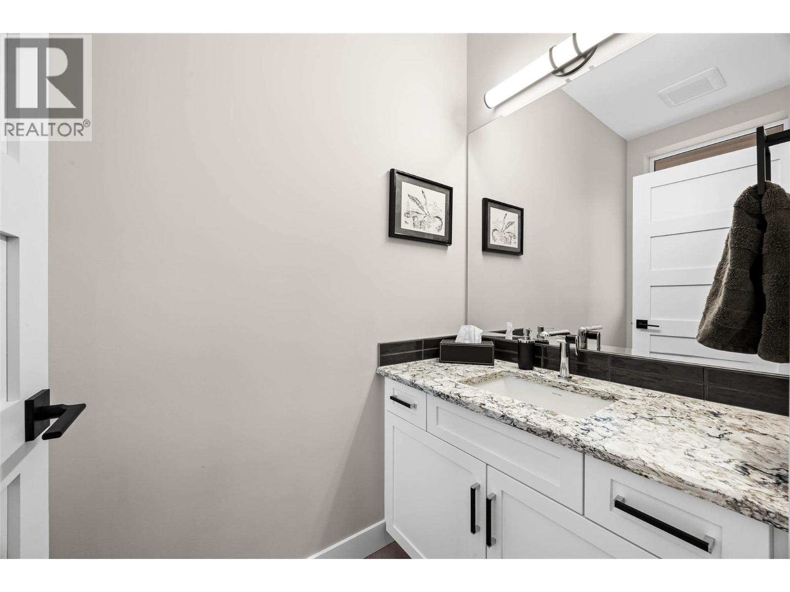 7450 Dallas Drive Property Photo 14