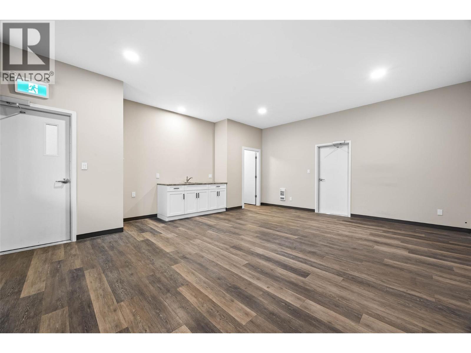 7450 Dallas Drive Property Photo 15