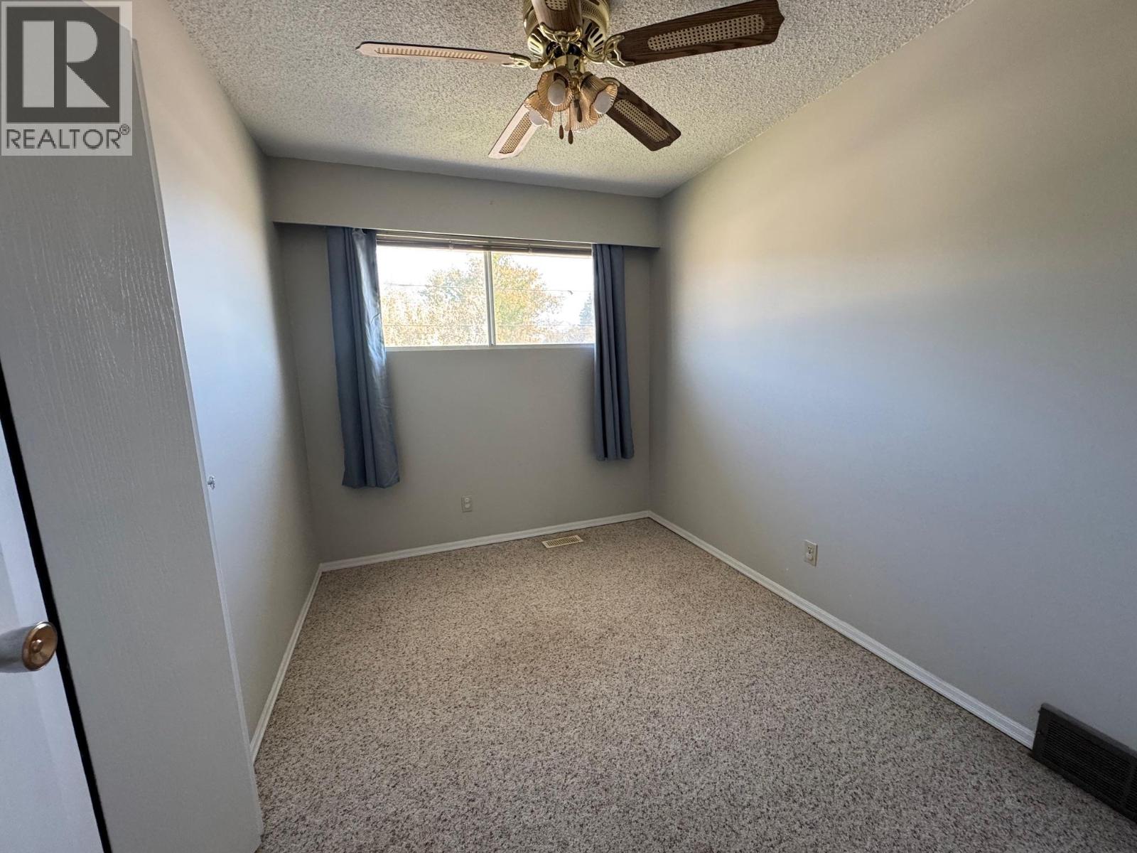 2402 Clapperton Avenue Property Photo 12