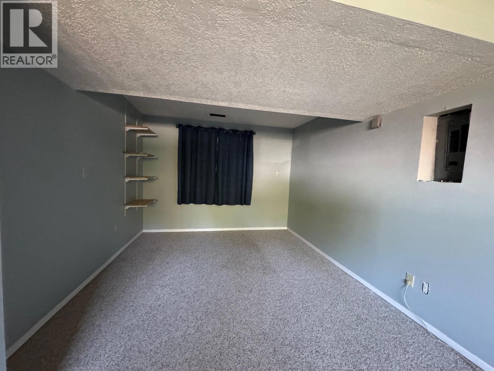2402 Clapperton Avenue Property Photo 16