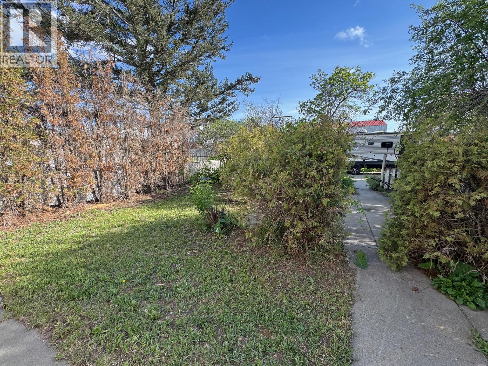 2402 Clapperton Avenue Property Photo 17