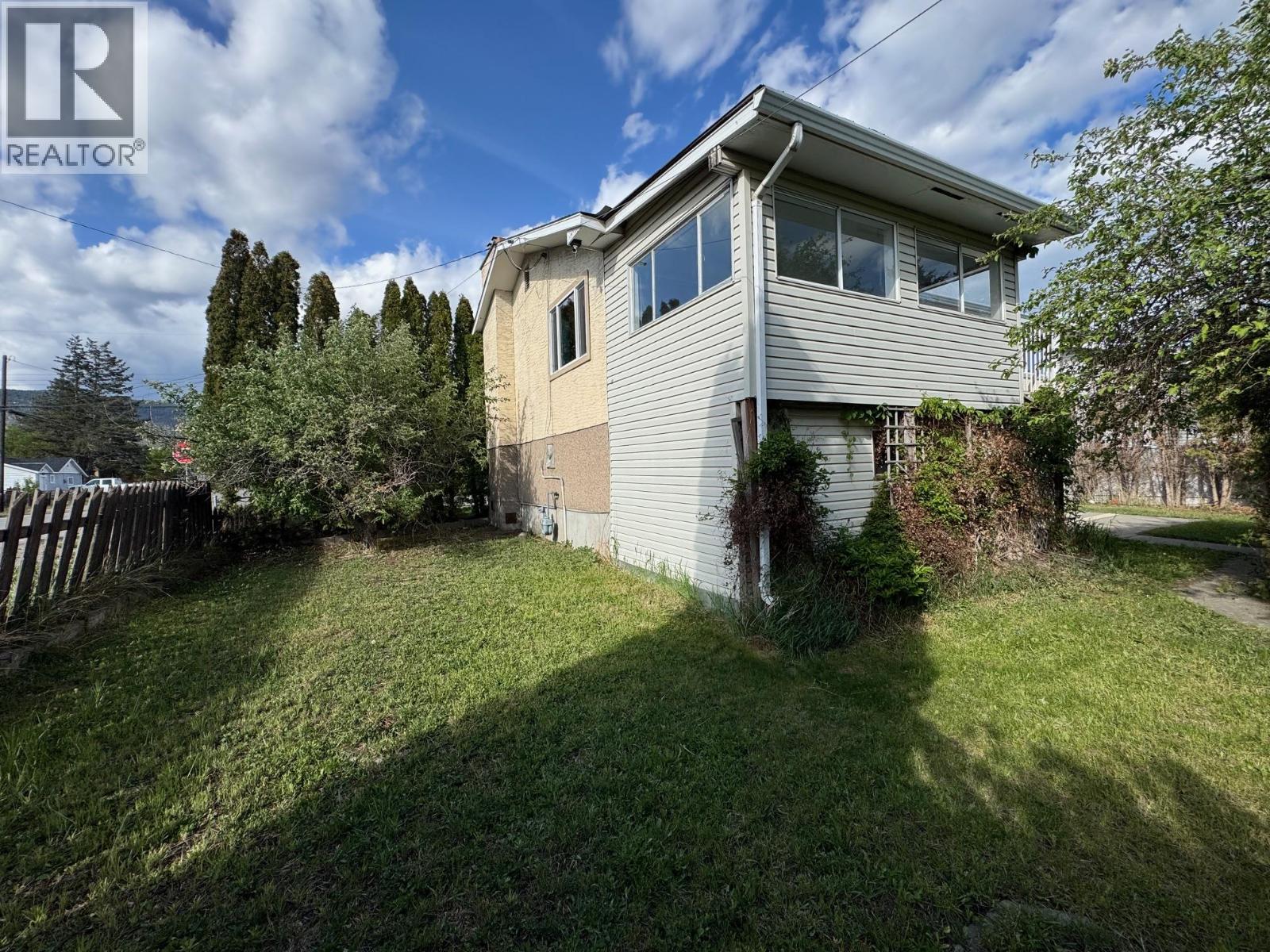 2402 Clapperton Avenue Property Photo 19