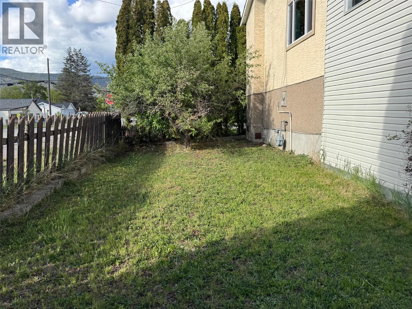 2402 Clapperton Avenue Property Photo 20