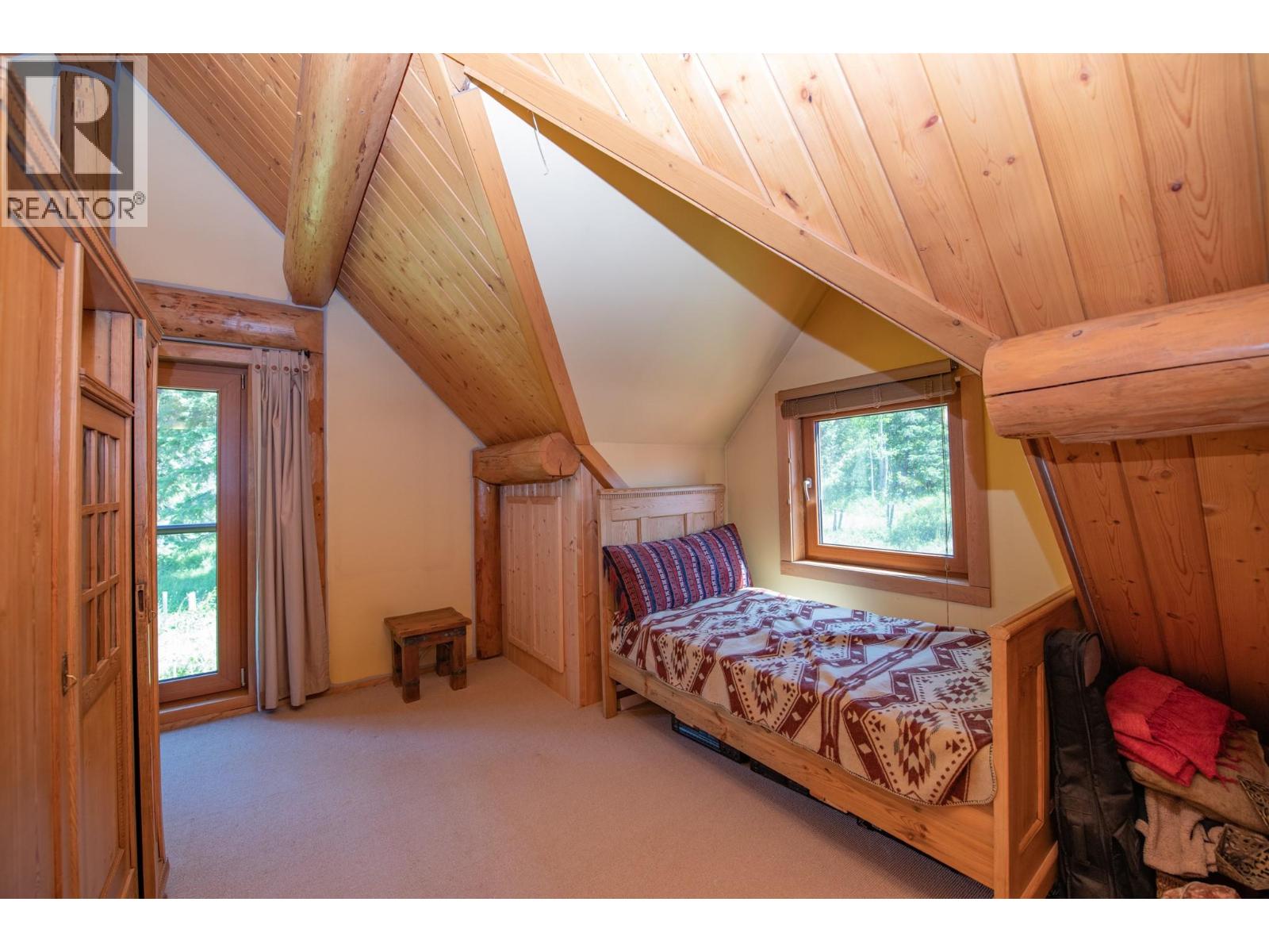 592 Bear Valley Road Property Photo 19