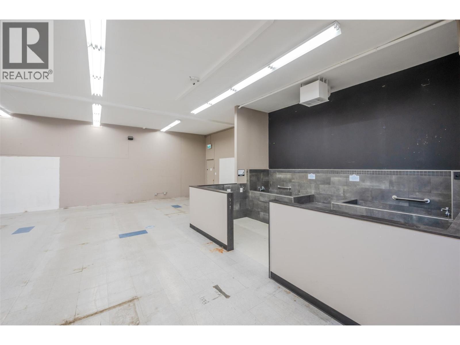 402 Industrial Avenue E Property Photo 11