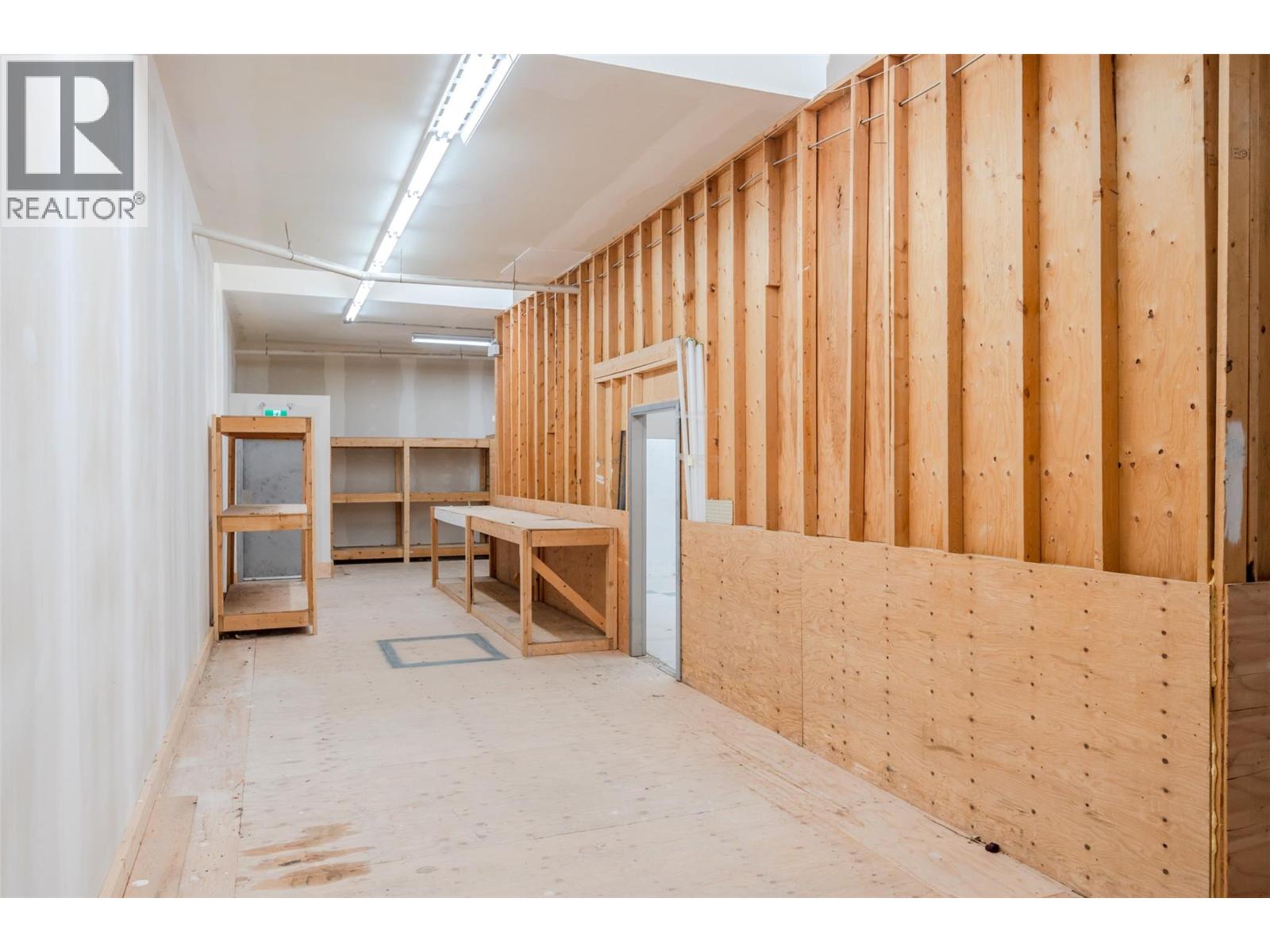 402 Industrial Avenue E Property Photo 20