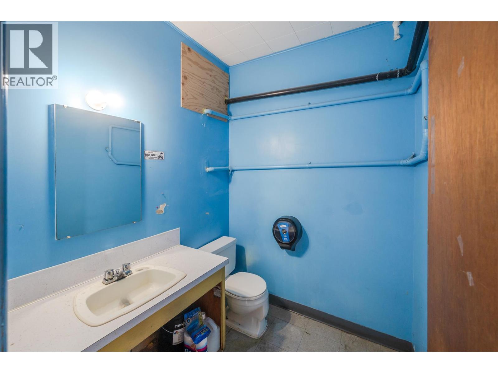 402 Industrial Avenue E Property Photo 31