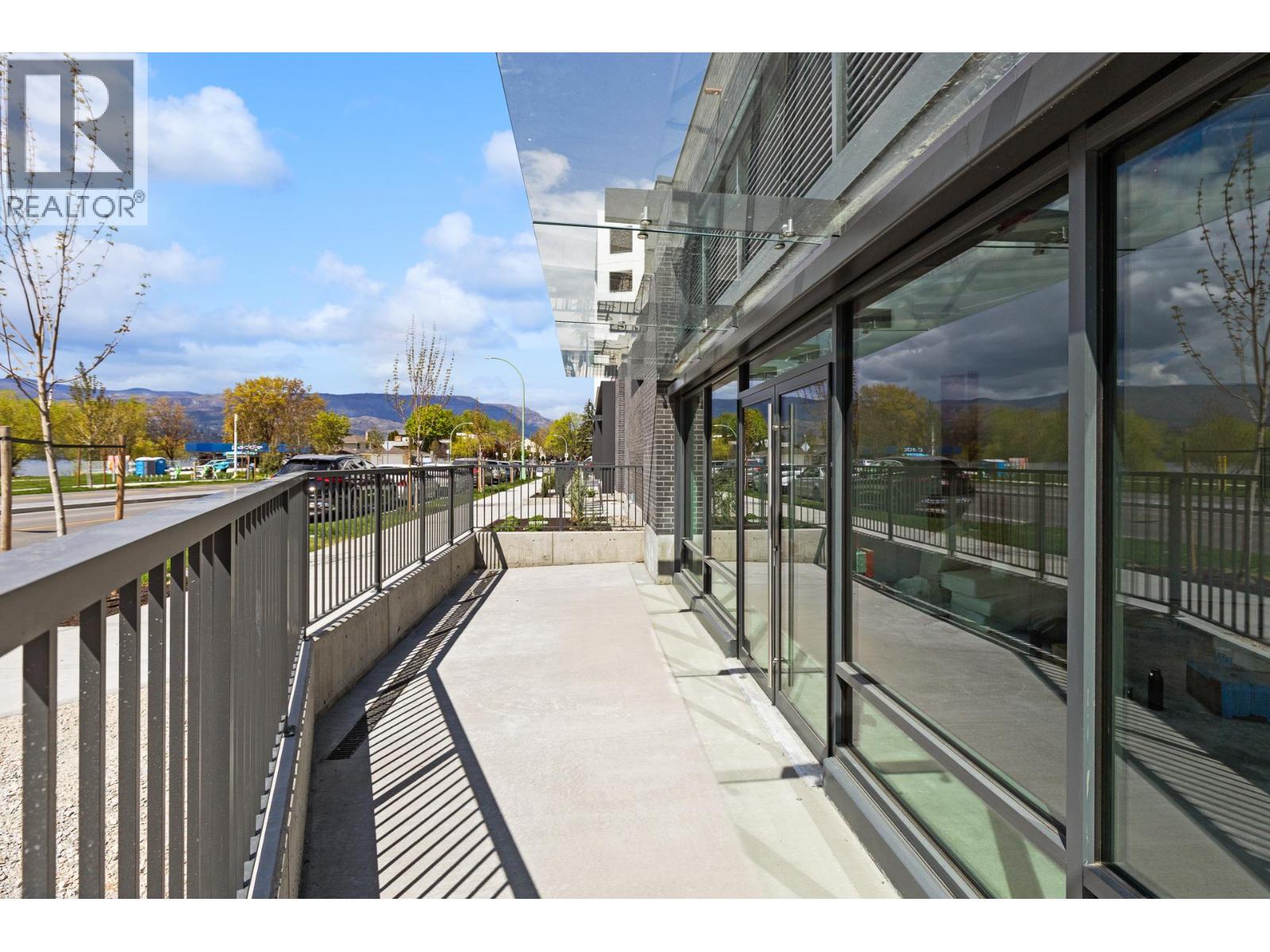 3051 Abbott Street Unit# Cru2 Property Photo 11