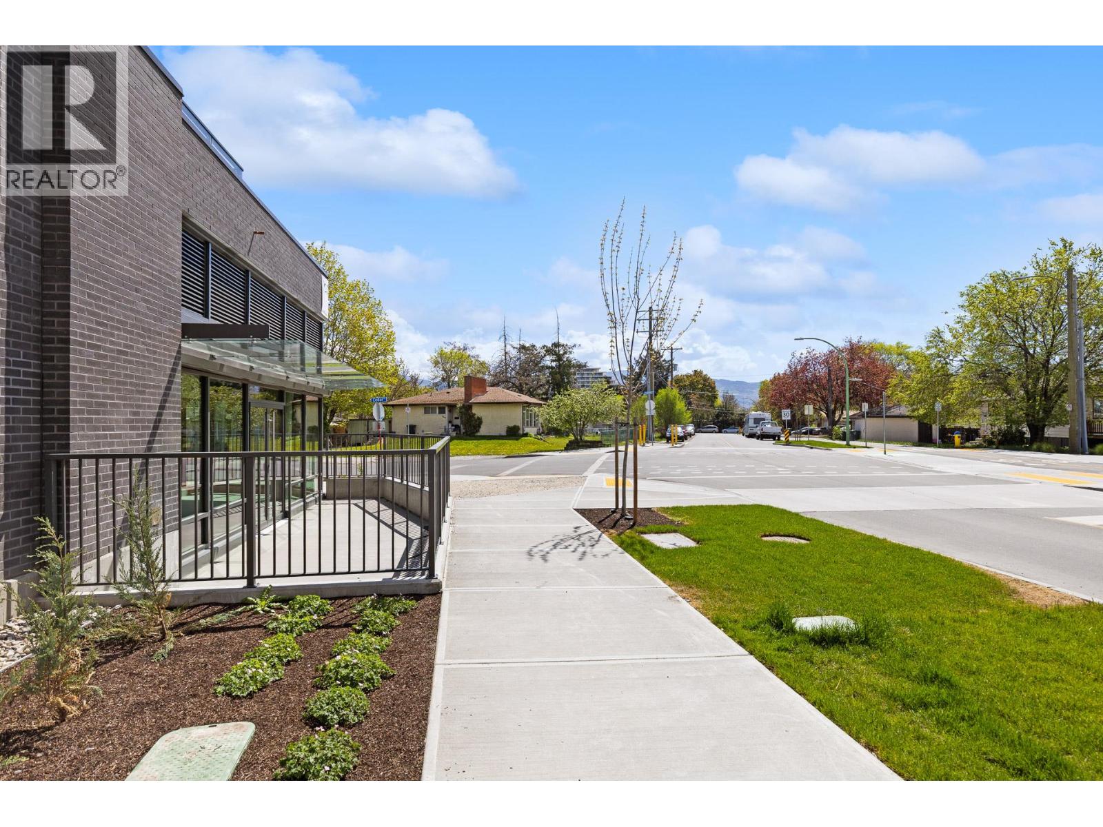 3051 Abbott Street Unit# Cru2 Property Photo 13