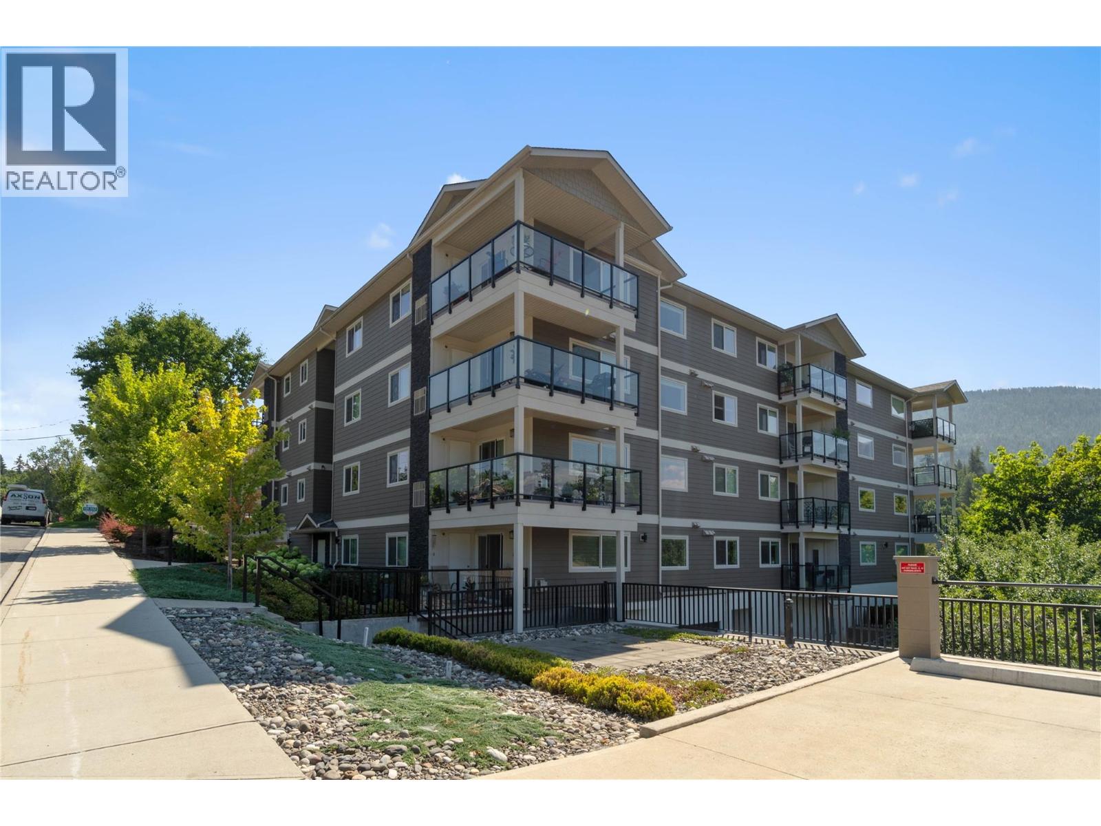 330 4 Avenue SE Unit# 202