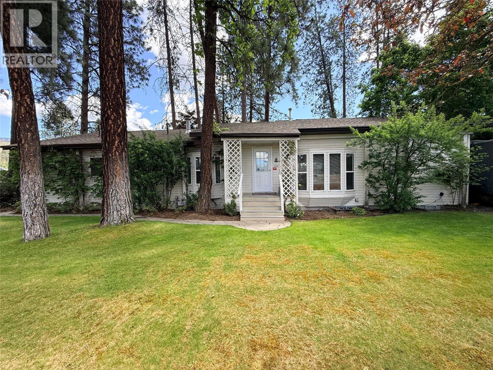 6240 Vine Road Property Photo 6